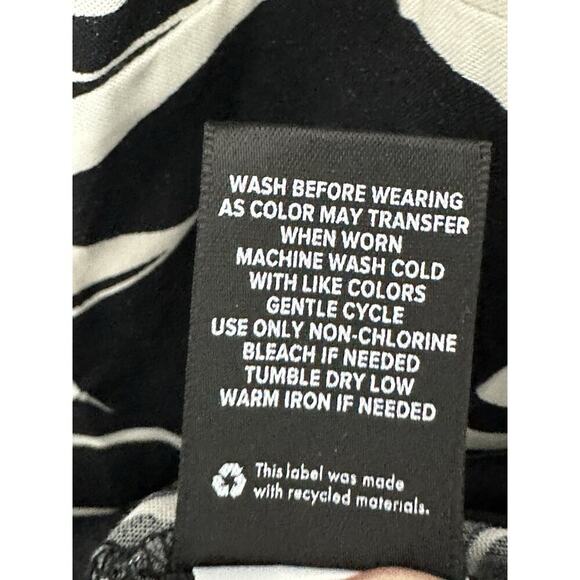 New! TORRID 0 Womens Harper Challis Pullover Tunic Black White Tropical Resort - Picture 8 of 11